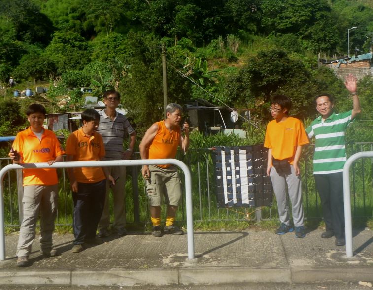 03-010  可摺便攜光伏電池直推手機-.jpg