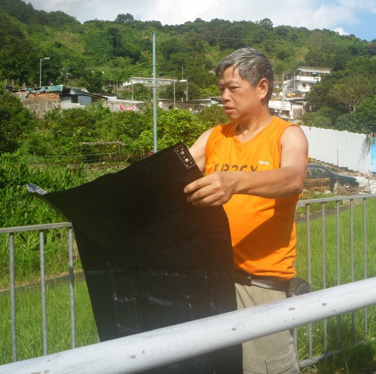 03-010  可摺便攜光伏電池直推手機--.jpg