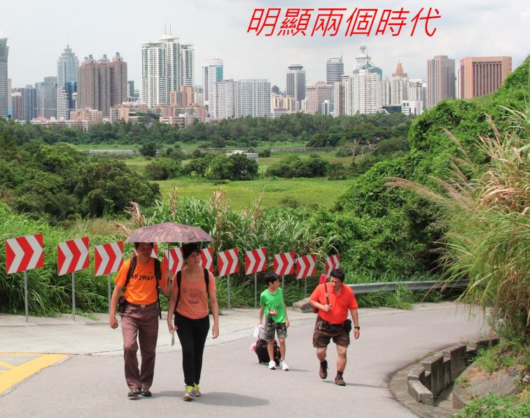 02-072  繈續上路.jpg