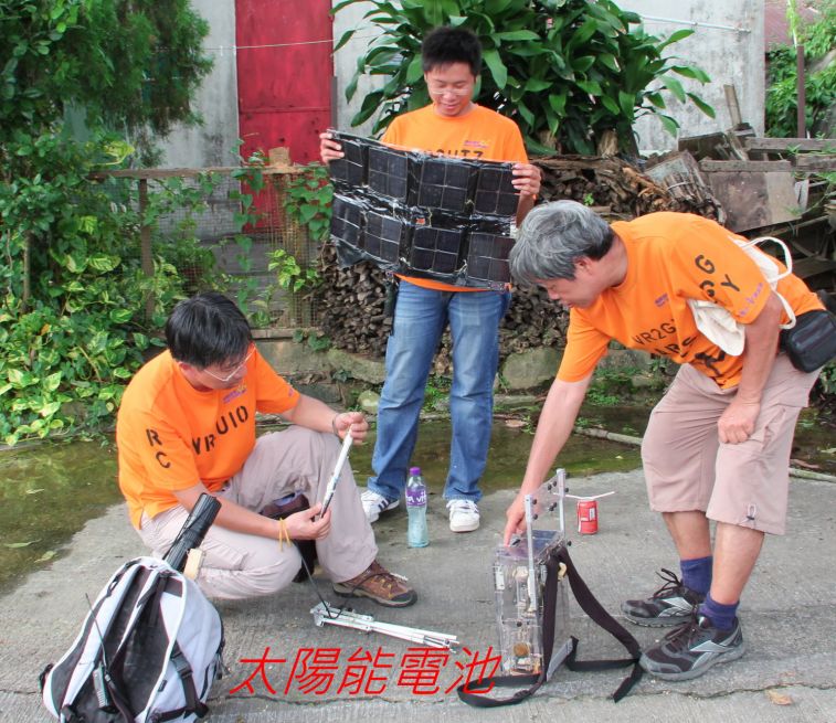 02-096 實用性極強之ARES電台-----.jpg
