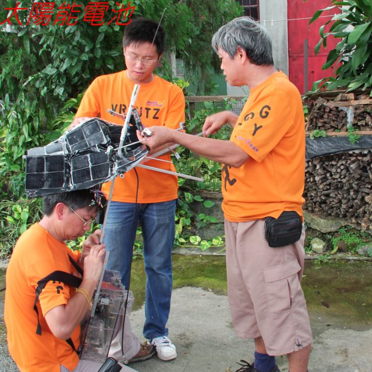 02-096 實用性極強之ARES電台-------.jpg