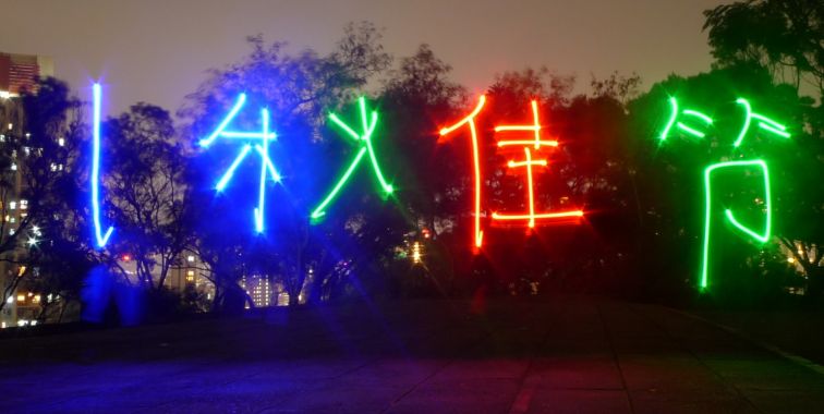 0-010.jpg