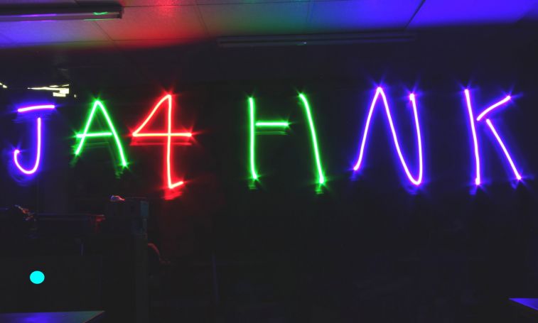 0-008a.jpg