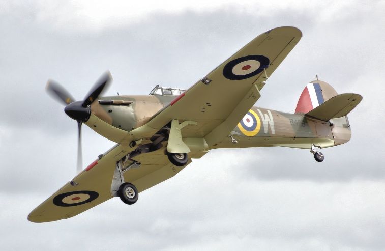 Hurricane_mk1_r4118_fairford_arp[2].jpg