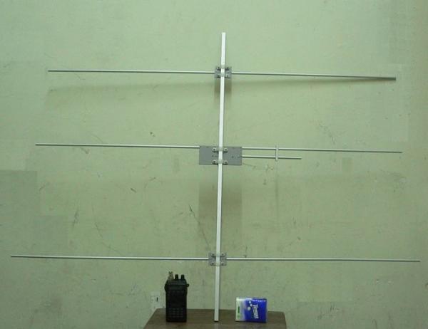 144mhz 3-yagi-003a.jpg