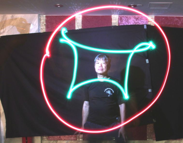 051.jpg