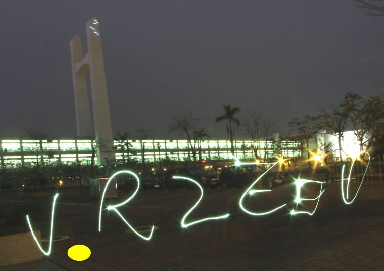02-012--.jpg