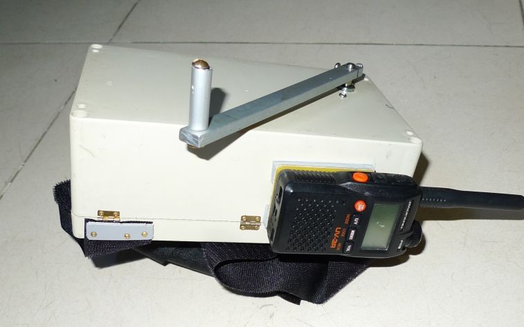 5-006,,,,, 首創掛腰手搖發電.jpg