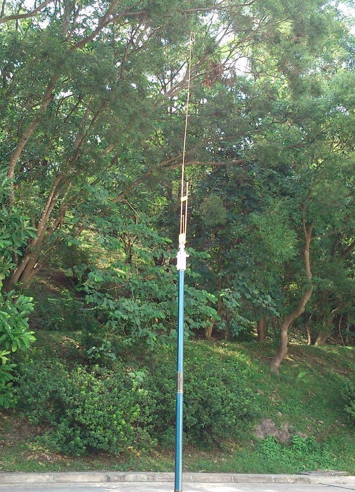 UHF_01.jpg