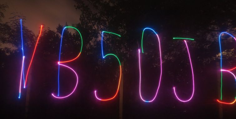 992.jpg
