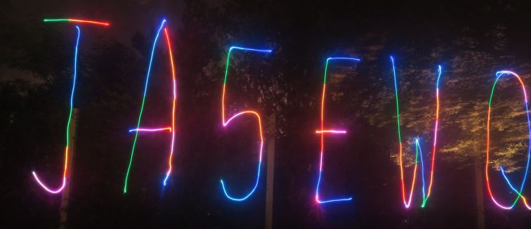 988.jpg